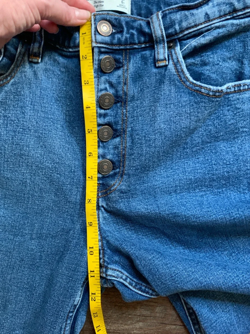Abercrombie & Fitch The Mom high-rise jeans straight leg raw hem sz 28 EUC 6 - Picture 15 of 16